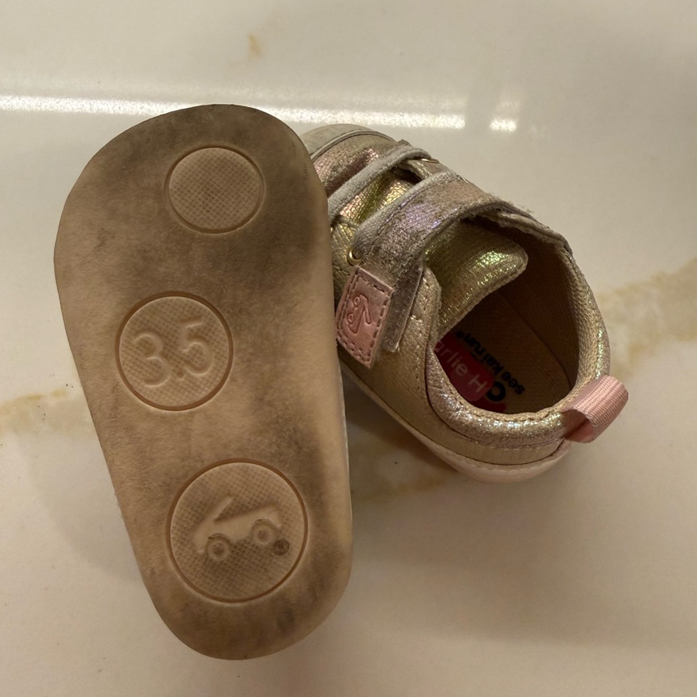 See Kai Run Stevie Mini Gold Metallic - Sz 3.5